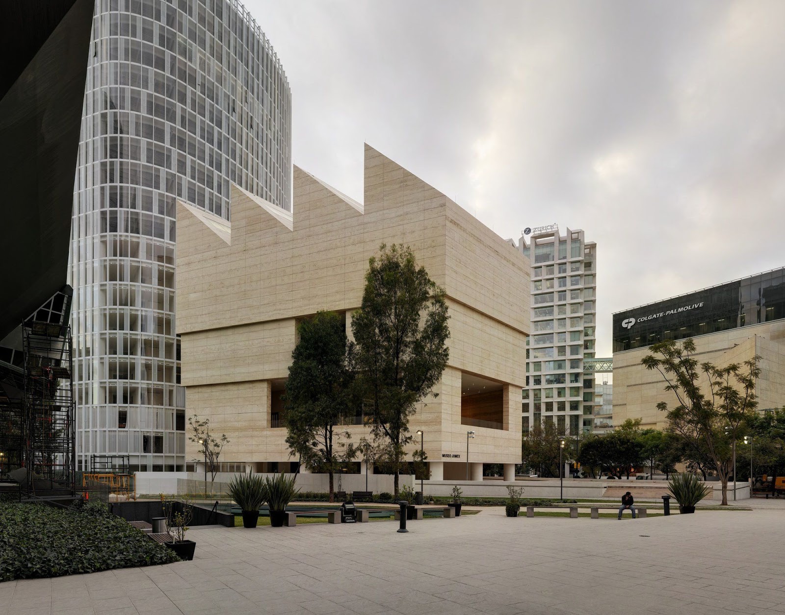 洋書 David Chipperfield: Architectural Works 51PUIVfeHkL._UF350,350_QL80_.jpg